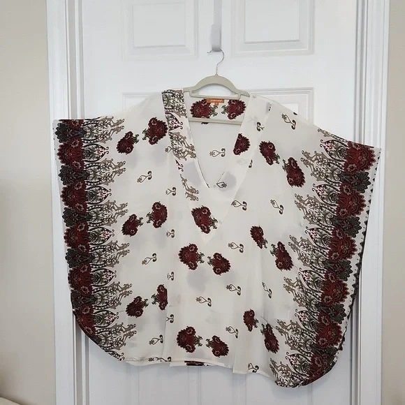 Clothing bundles 4 for 15 Beach cover up ALL CLOTHING. 4 FOR $15!!! - Picture 7 of 8